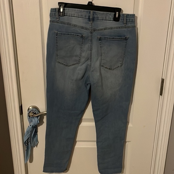 High rise jeans - Picture 2 of 5